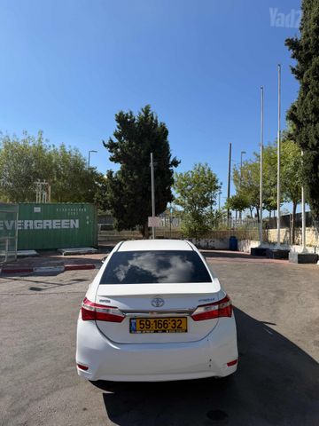 טויוטה קורולה