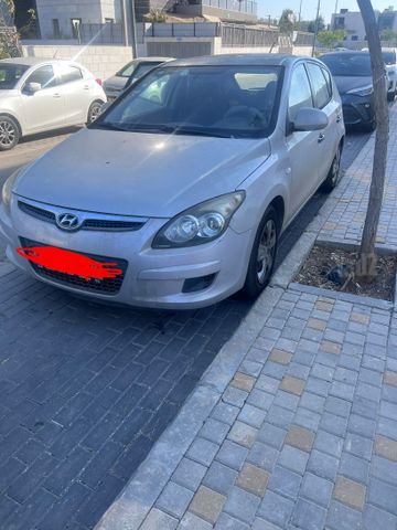 יונדאי i30