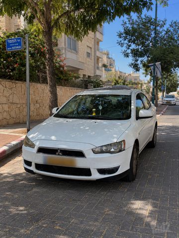 מודעת רכב מיצובישי לנסר