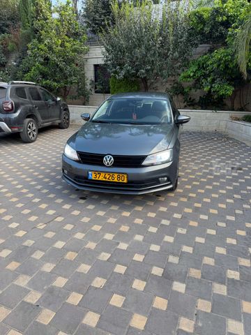 מודעת רכב פולקסווגן ג'טה