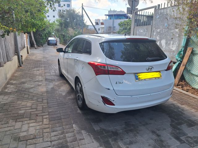 יונדאי i30