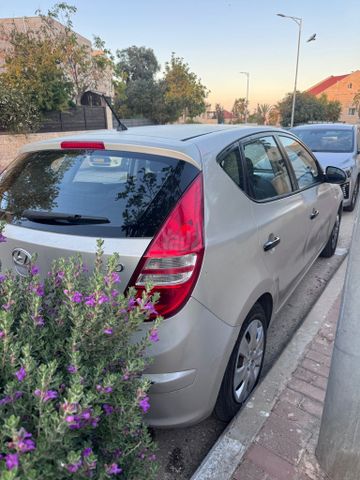 יונדאי i30