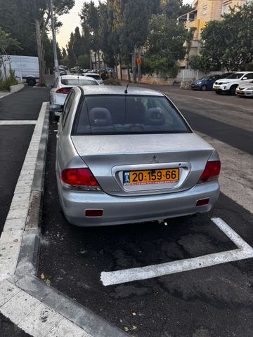 מיצובישי לנסר