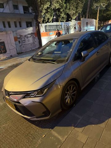 טויוטה קורולה