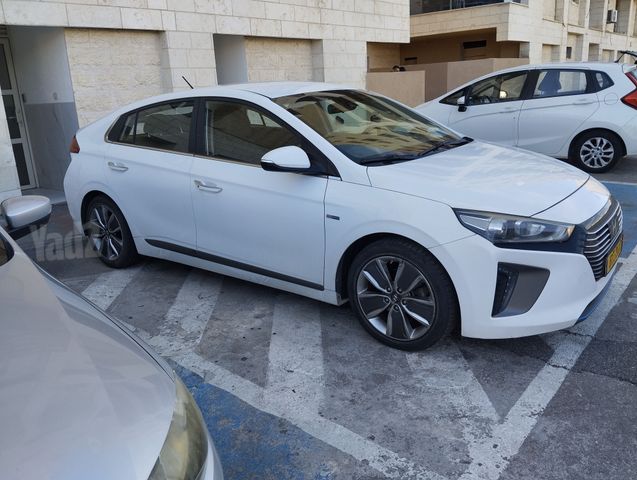 מודעת רכב יונדאי איוניק