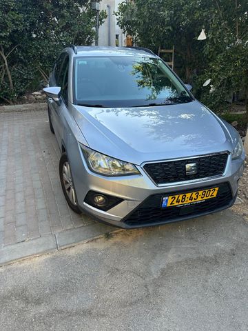 סיאט ארונה