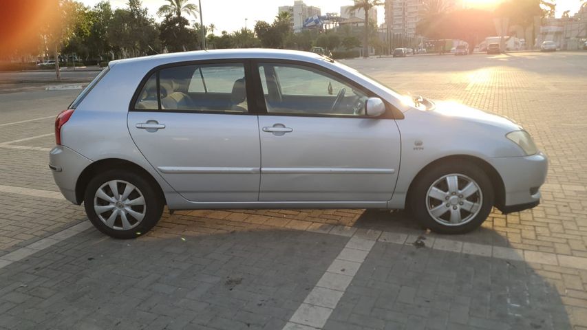 טויוטה קורולה
