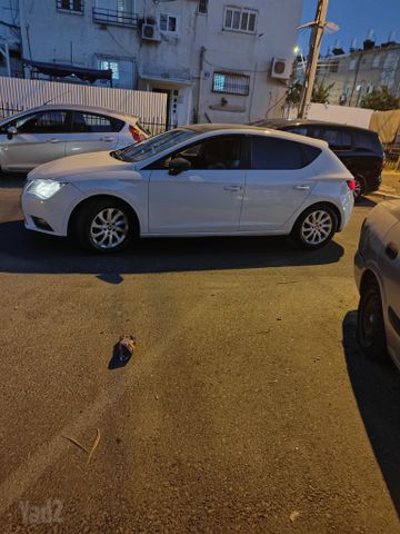 סיאט לאון