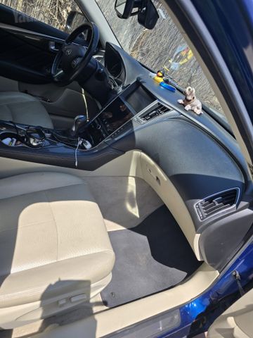מודעת רכב אינפיניטי Q50