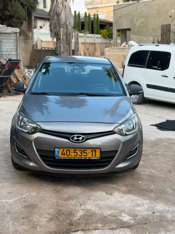 יונדאי i20