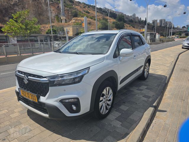 סוזוקי S-Cross