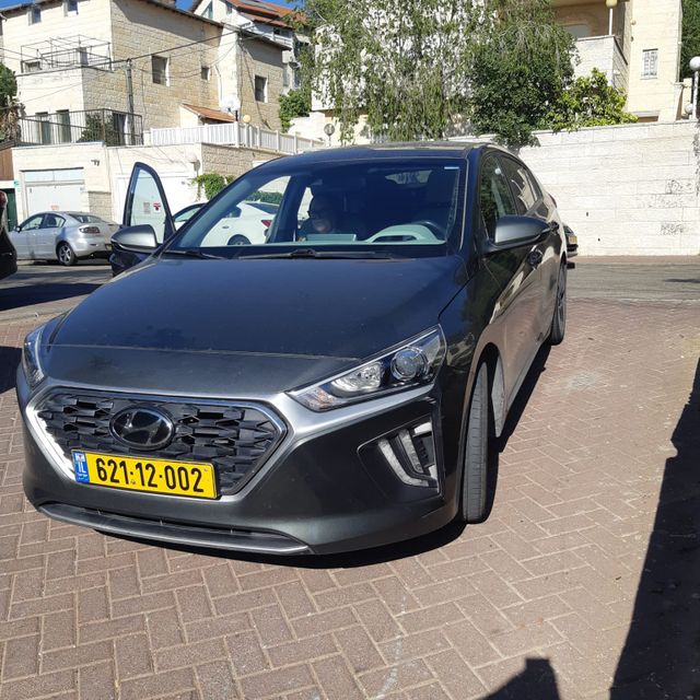 יונדאי איוניק