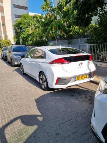 יונדאי איוניק