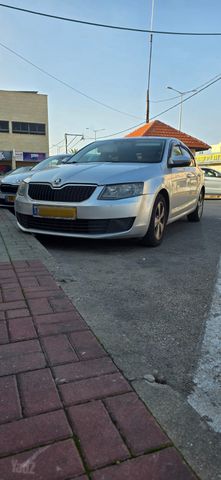 סקודה אוקטביה