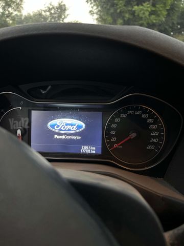 פורד מונדאו