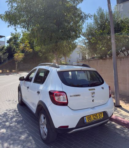 דאצ'יה סנדרו