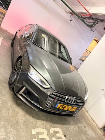 אאודי S5