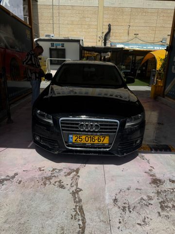 מודעת רכב אאודי A4