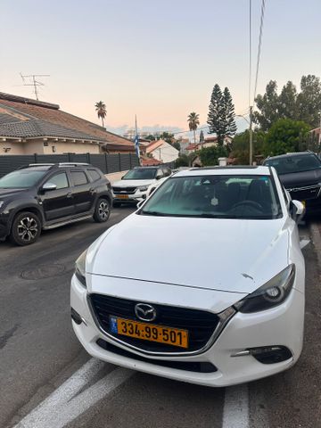 מאזדה 3