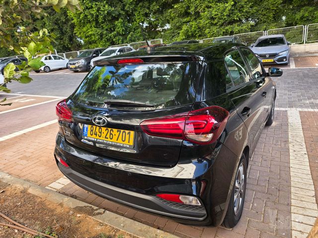 יונדאי i20