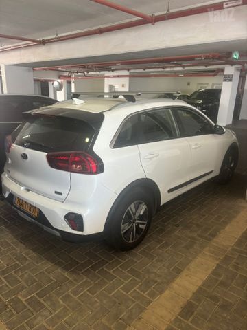 קיה נירו