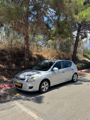 יונדאי i30