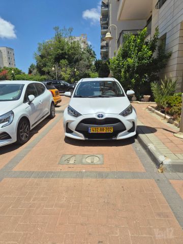 מודעת רכב טויוטה יאריס