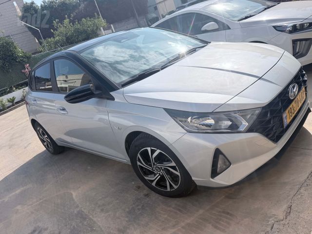 יונדאי i20
