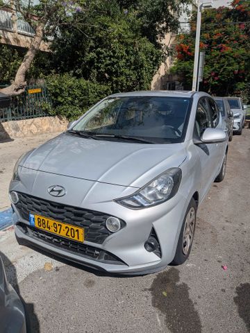 יונדאי i10