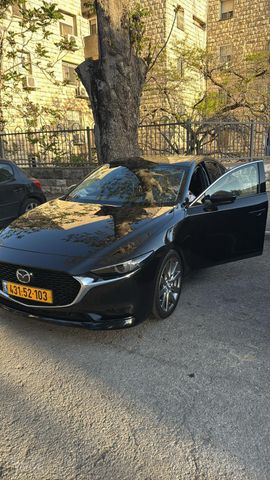 מודעת רכב מאזדה 3
