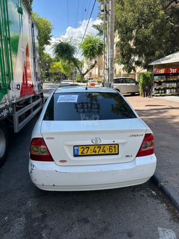 טויוטה קורולה