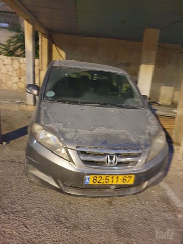 מודעת רכב הונדה FR-V