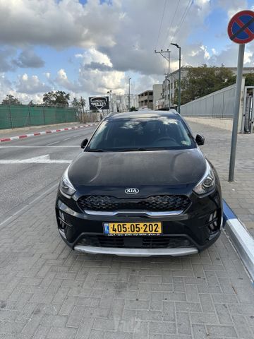 קיה נירו