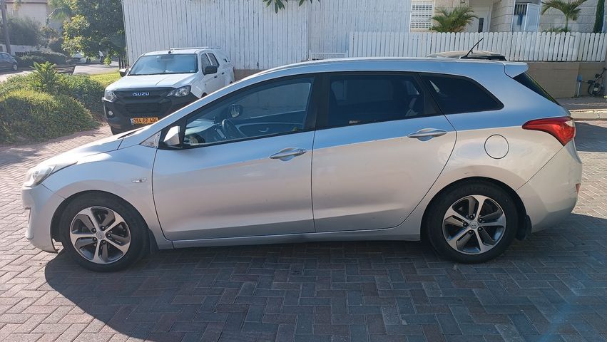 מודעת רכב יונדאי i30
