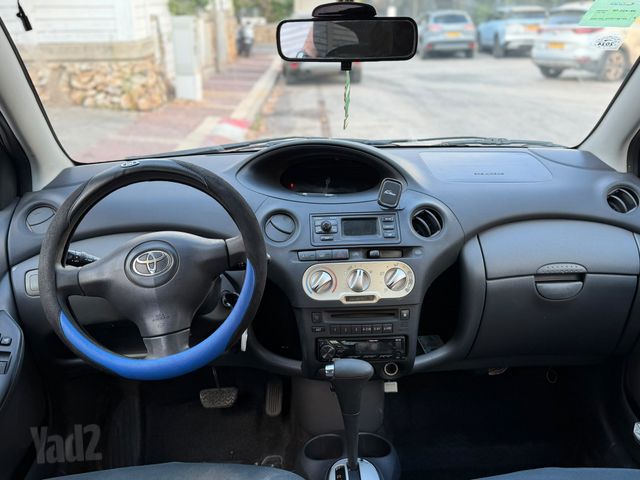 מודעת רכב טויוטה יאריס