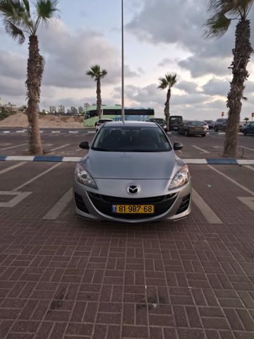 מאזדה 3