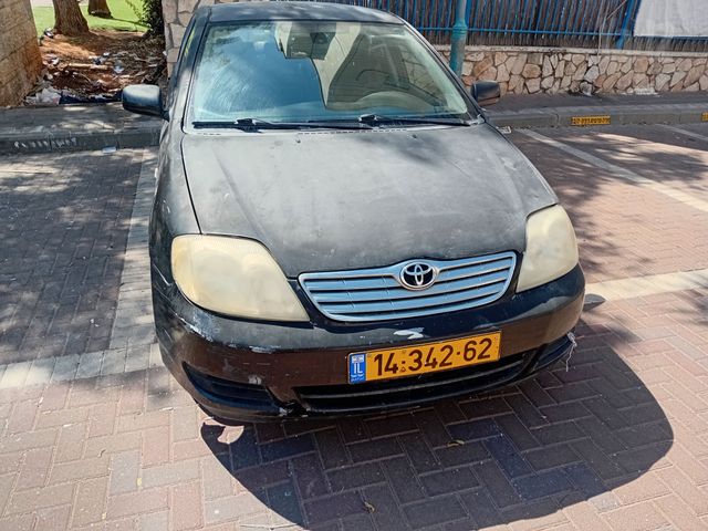 טויוטה קורולה