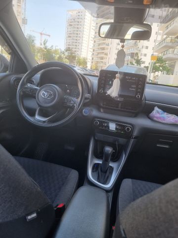 טויוטה יאריס