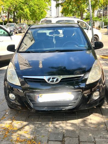 יונדאי i20