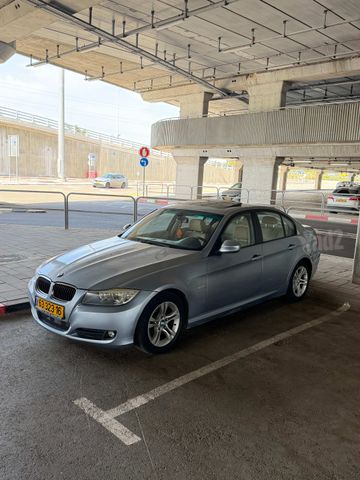 מודעת רכב ב מ וו סדרה 3
