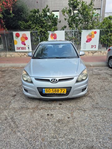 יונדאי i30