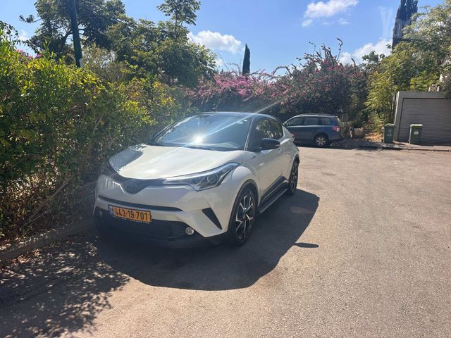 טויוטה C-HR