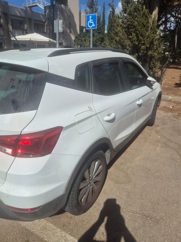 סיאט ארונה