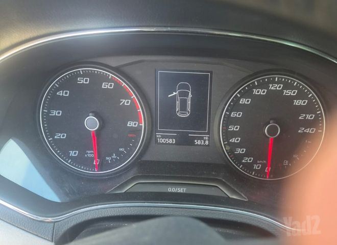 סיאט ארונה