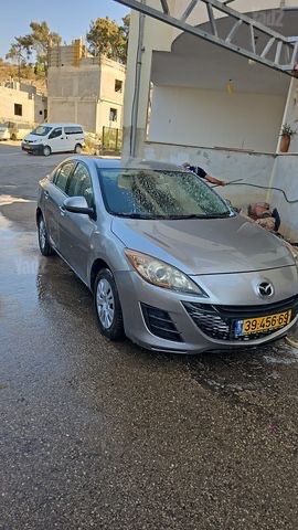 מאזדה 3