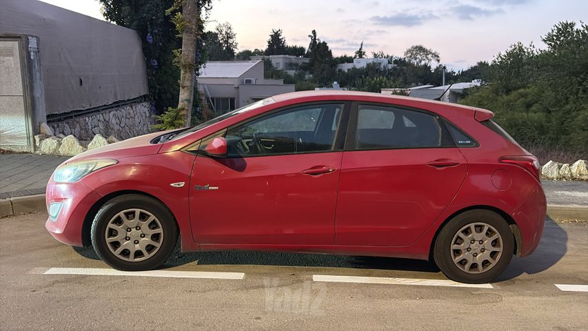 יונדאי i30