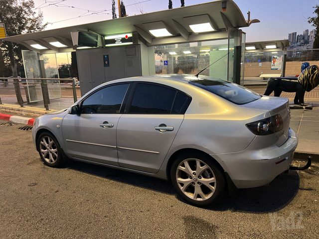 מאזדה 3