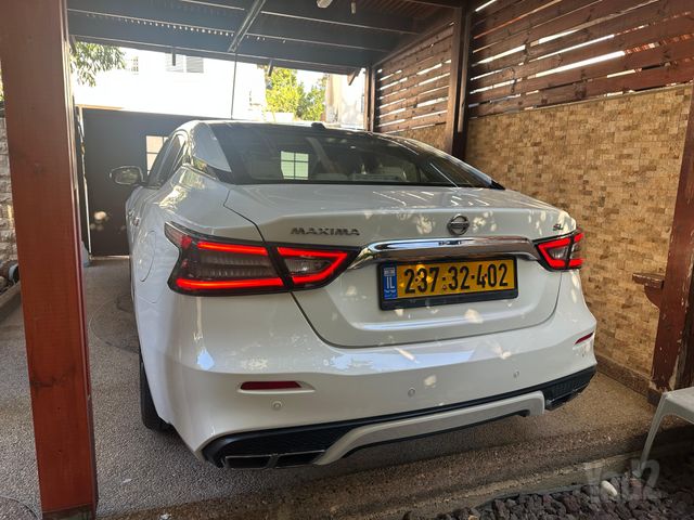 ניסאן מקסימה