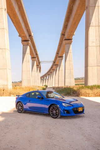 סובארו BRZ