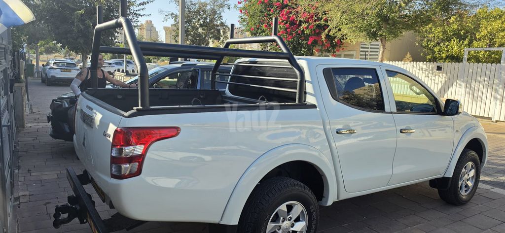 מיצובישי טרייטון / L200